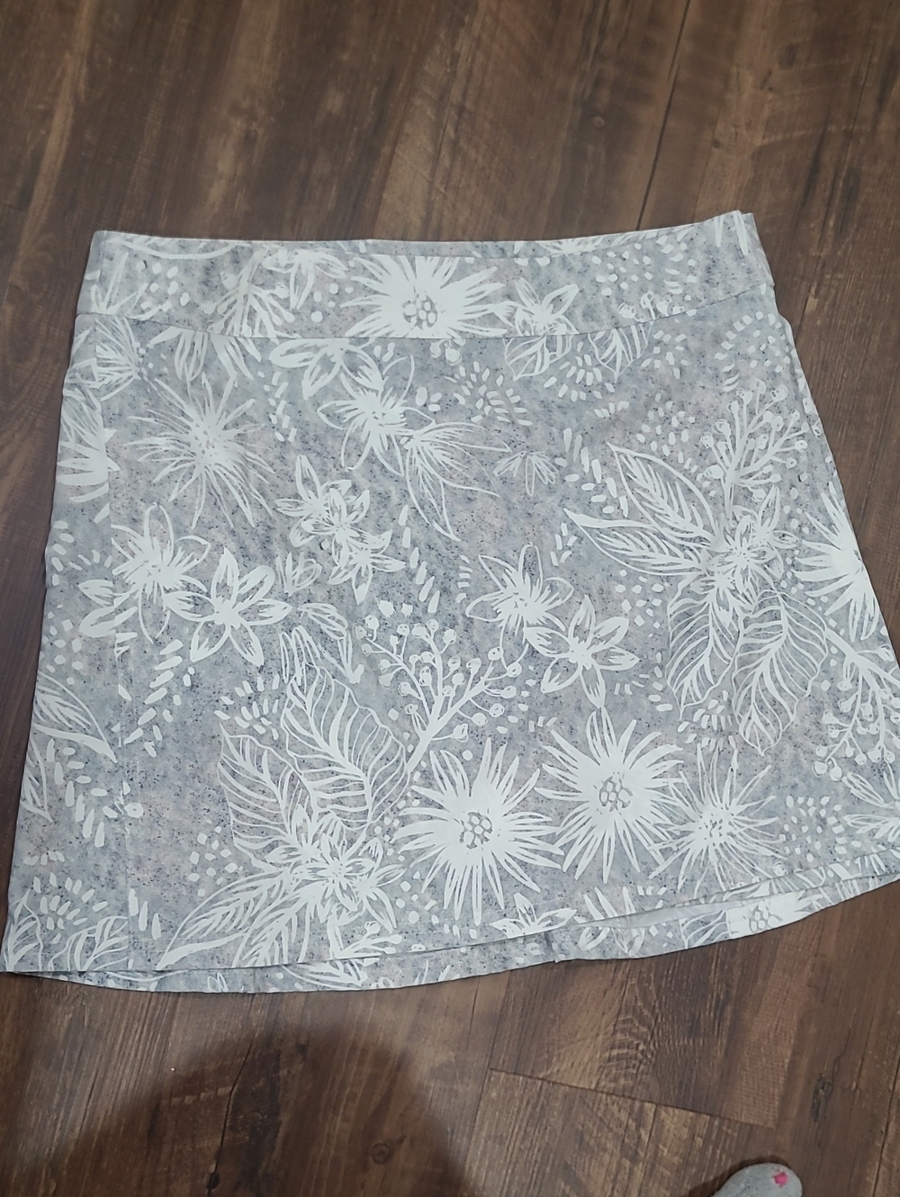 Women's Gray Floral A-Line Wrap Skirt Quick Dry Cover Up Medium